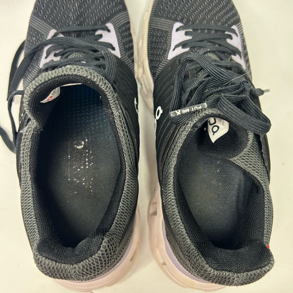 On Running Cloudswift Women’s Running Shoes – Size 7 – Black/Gray – Swiss - Picture 7 of 8